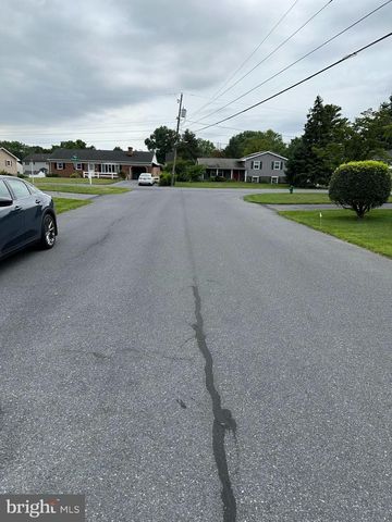 666 JANE AVE, Mount Joy, PA 17552