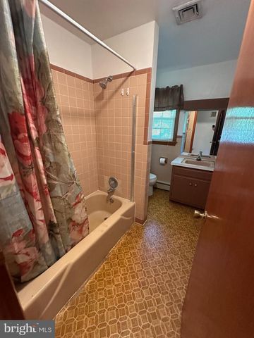 666 JANE AVE, Mount Joy, PA 17552