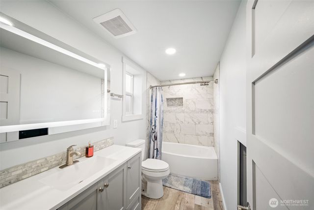 3749 83rd Avenue SE, Olympia, WA 98501