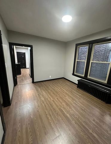 7611 S Green Street, Chicago, IL 60620