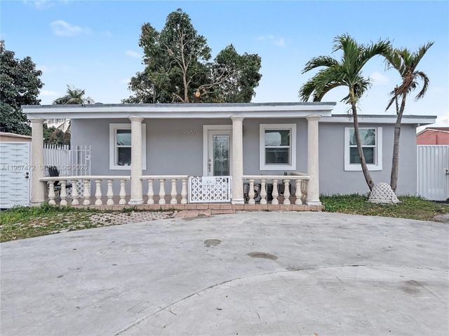 9560 NW 32nd Ave, Miami, FL 33147