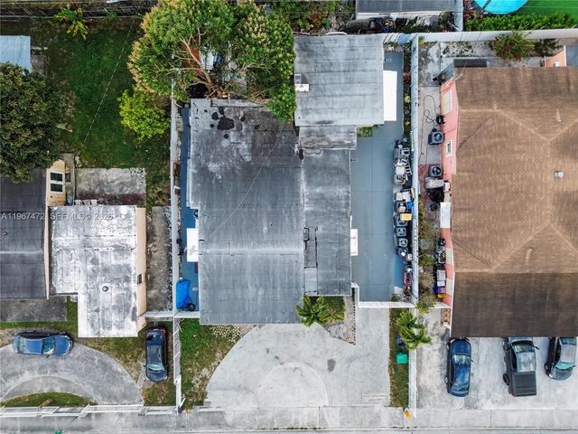 9560 NW 32nd Ave, Miami, FL 33147