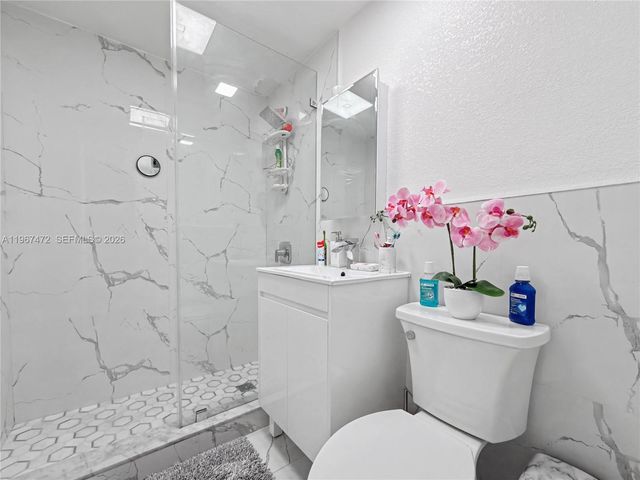 9560 NW 32nd Ave, Miami, FL 33147