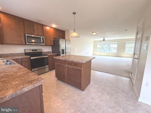 232 MORLATT LN, Martinsburg, WV 25404