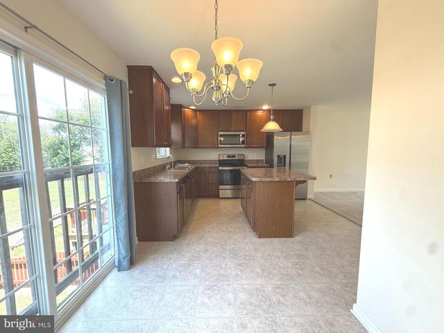 232 MORLATT LN, Martinsburg, WV 25404