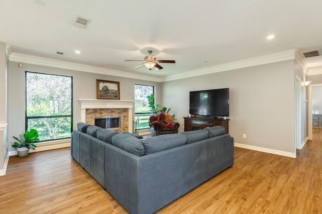 16211 Tankersley Drive, Rosharon, TX 77583