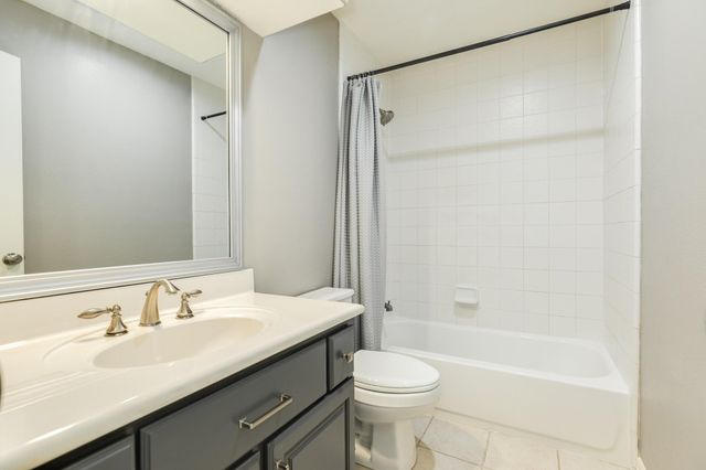 16211 Tankersley Drive, Rosharon, TX 77583