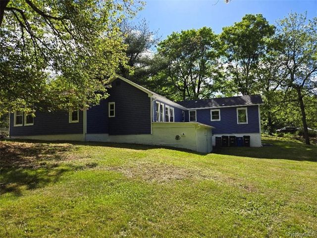 3074 Lexington Avenue 2, Mohegan Lake, NY 10547