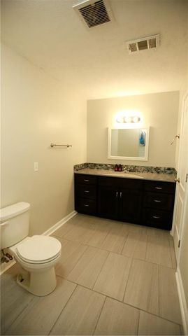 14298 Leavenworth Road, Basehor, KS 66007