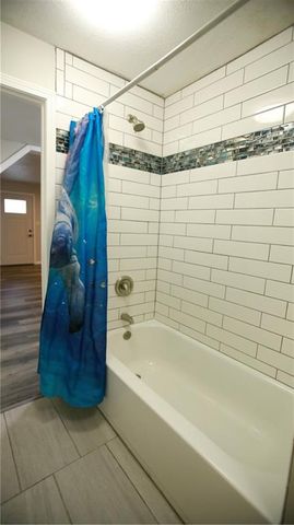 14298 Leavenworth Road, Basehor, KS 66007