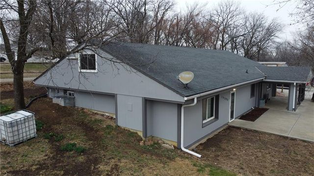 14298 Leavenworth Road, Basehor, KS 66007