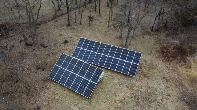 14298 Leavenworth Road, Basehor, KS 66007