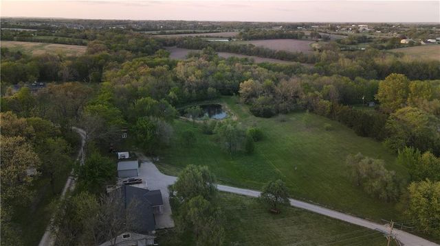 14298 Leavenworth Road, Basehor, KS 66007