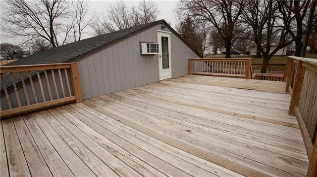 14298 Leavenworth Road, Basehor, KS 66007