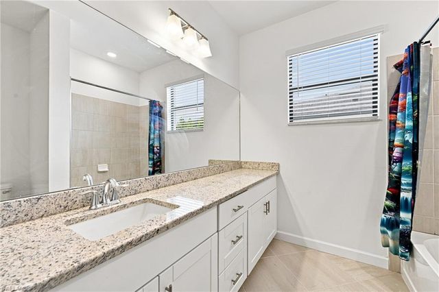 14236 Pine Lodge LN, Fort Myers, FL 33913
