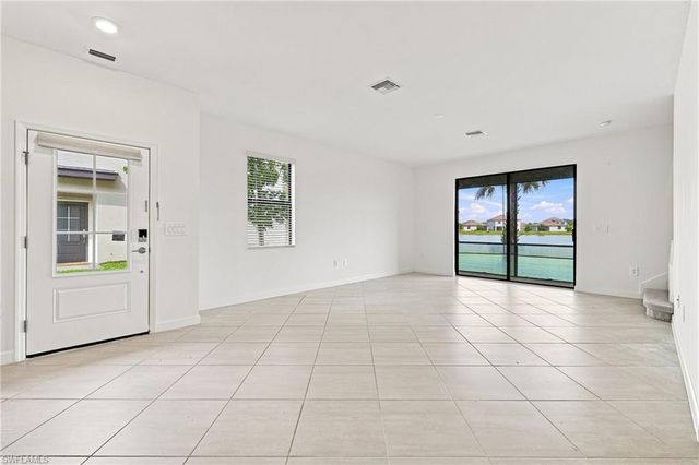 14236 Pine Lodge LN, Fort Myers, FL 33913