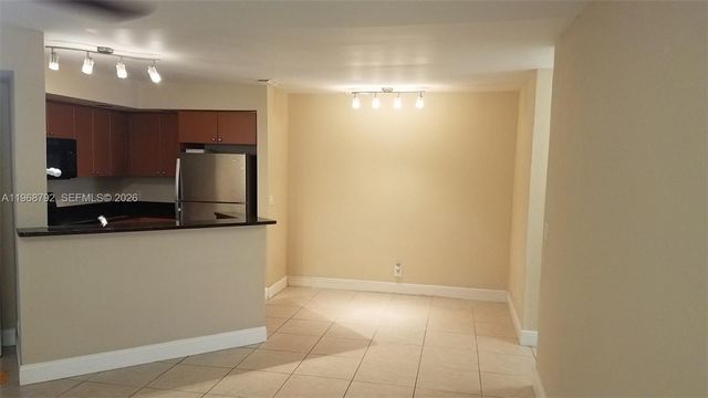 3450 N Pinewalk Dr N 418, Margate, FL 33063