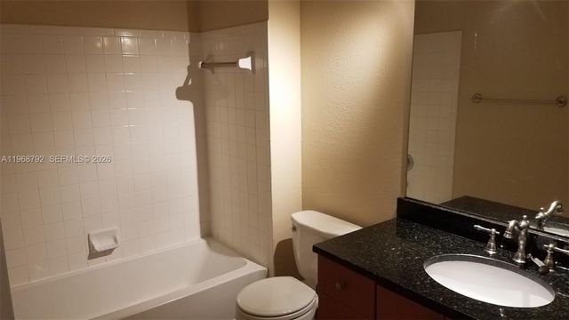 3450 N Pinewalk Dr N 418, Margate, FL 33063