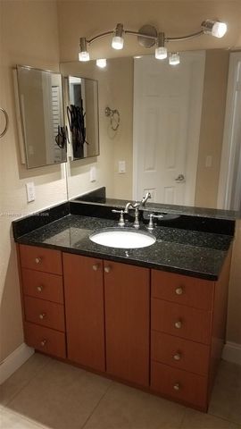 3450 N Pinewalk Dr N 418, Margate, FL 33063