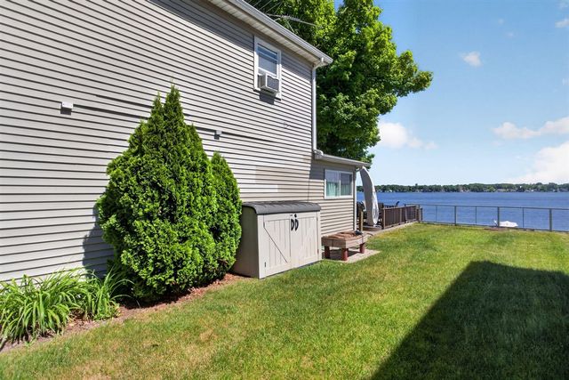 290 Park Street, Manitou Beach, MI 49253