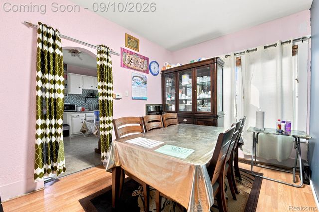 2405 Neibel Street, Hamtramck, MI 48212