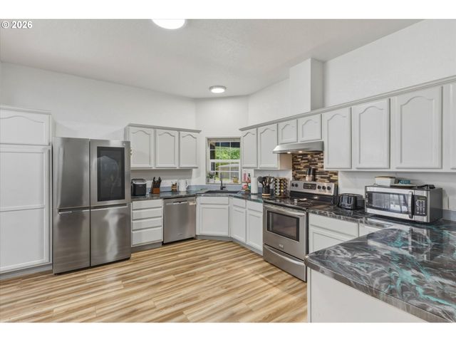 155 RIVENDELL Ln, Kelso, WA 98626