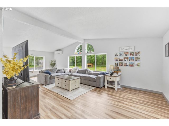 155 RIVENDELL Ln, Kelso, WA 98626