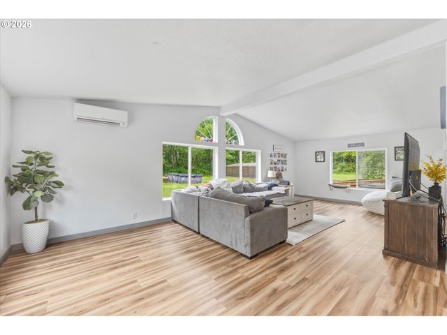155 RIVENDELL Ln, Kelso, WA 98626
