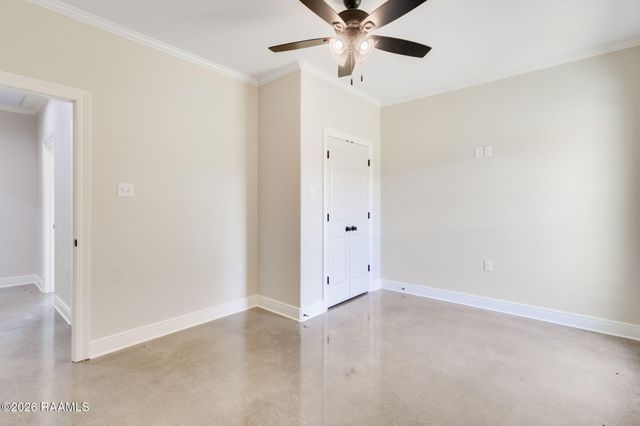 1711 E B North Street, Rayne, LA 70578