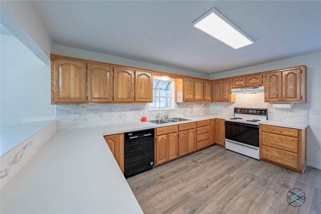208 Lynn Creek Cove, Mabank, TX 75156