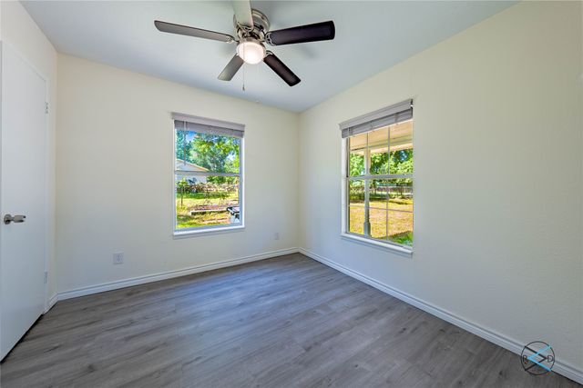 208 Lynn Creek Cove, Mabank, TX 75156