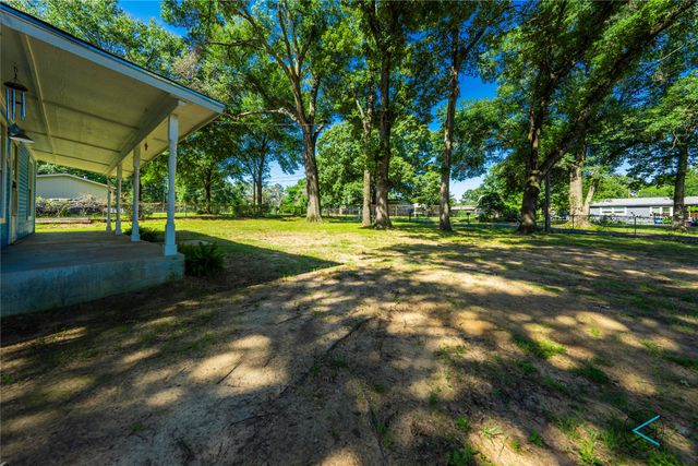208 Lynn Creek Cove, Mabank, TX 75156