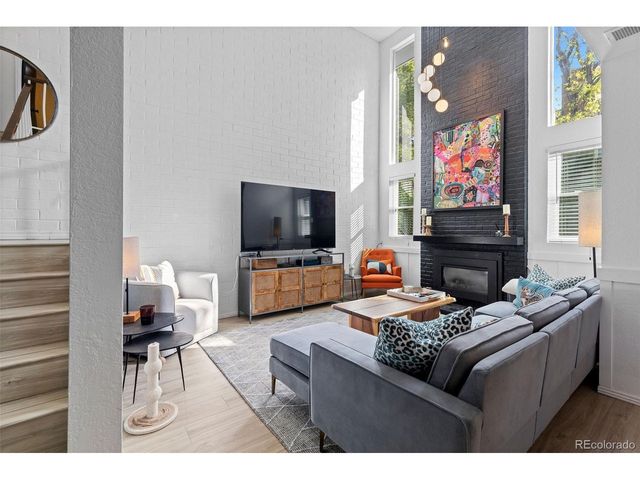 11184 E Linvale Dr, Aurora, CO 80014
