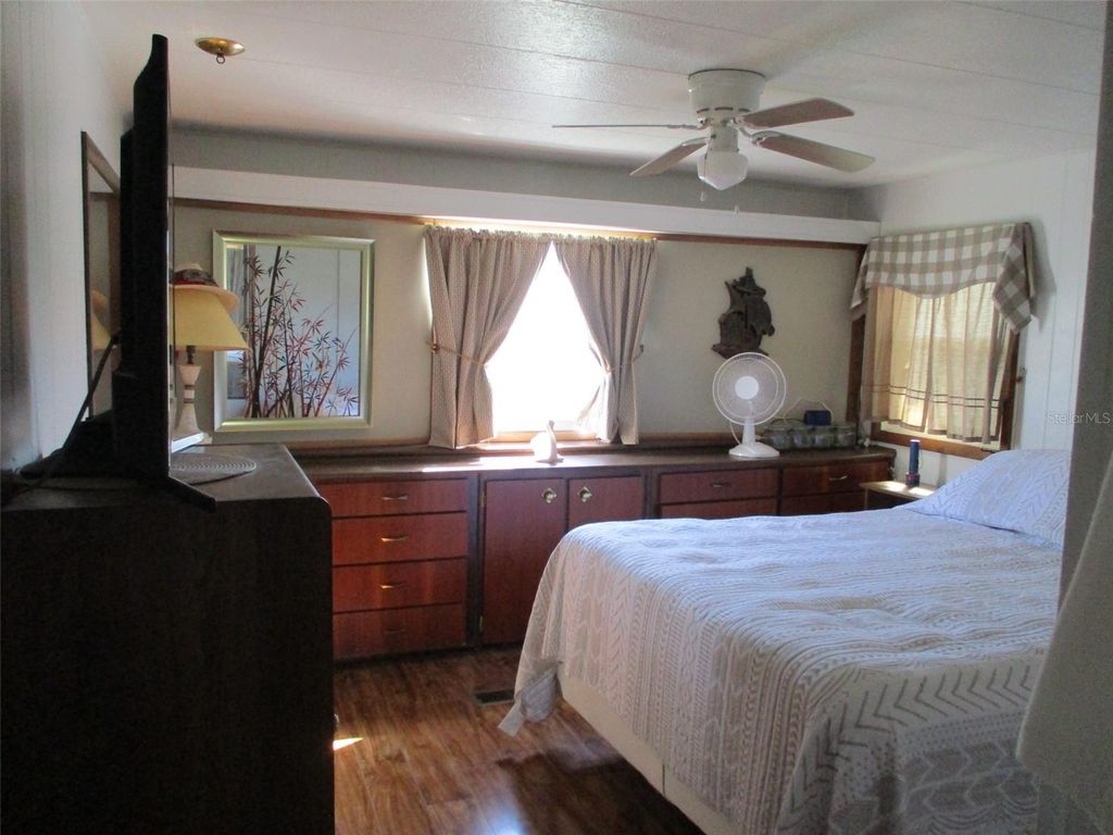 Image 13 of property listing at 38513 WILLOUGHBY DRIVE, Zephyrhills, FL 33540