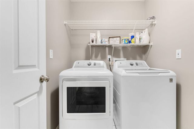 23099 S Shore Drive, Edwardsburg, MI 49112