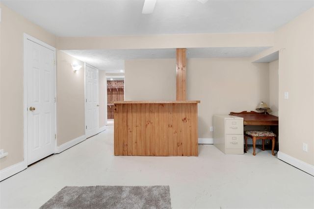 23099 S Shore Drive, Edwardsburg, MI 49112