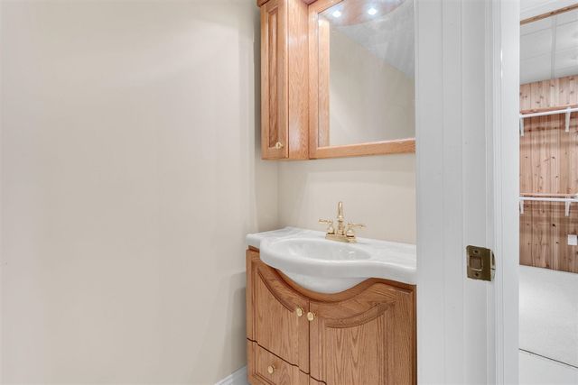 23099 S Shore Drive, Edwardsburg, MI 49112