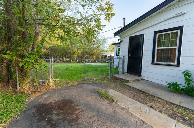 3613 Castleman Street, Fort Worth, TX 76119