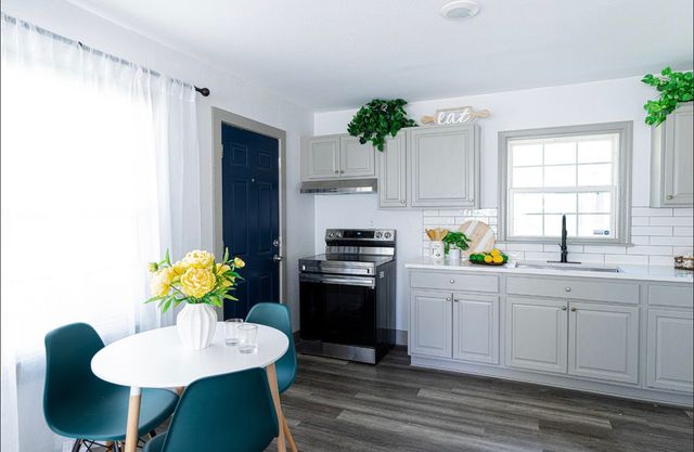 3613 Castleman Street, Fort Worth, TX 76119