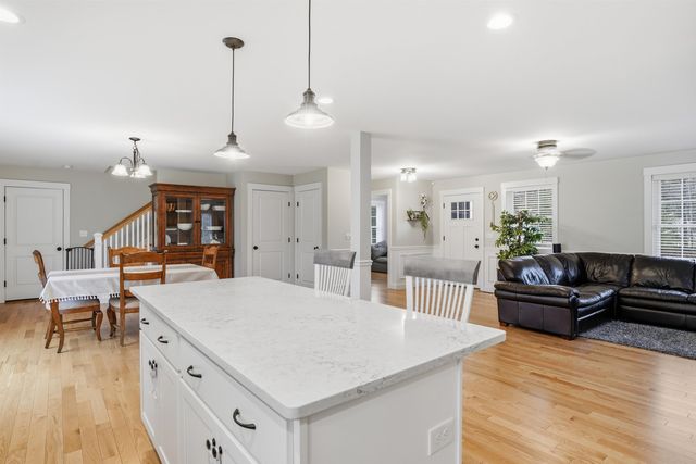 67 Copp Drive, Fremont, NH 03044