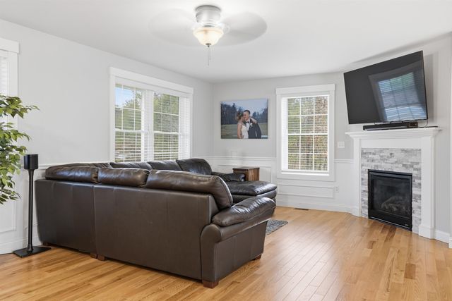 67 Copp Drive, Fremont, NH 03044