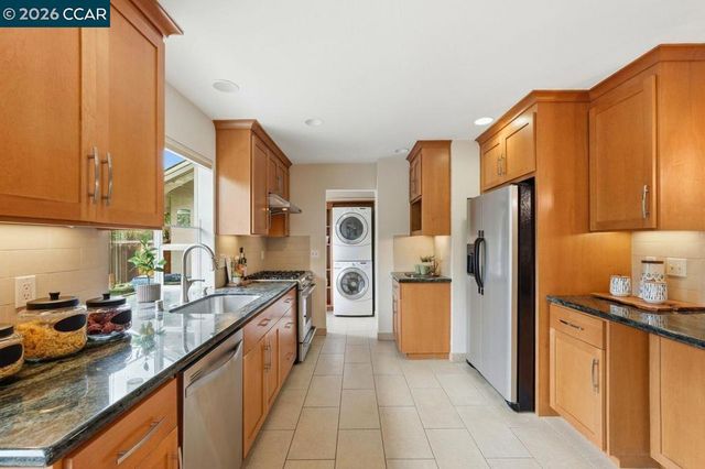 204 Miramonte Dr, Moraga, CA 94556