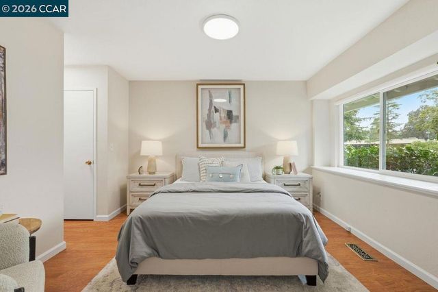 204 Miramonte Dr, Moraga, CA 94556