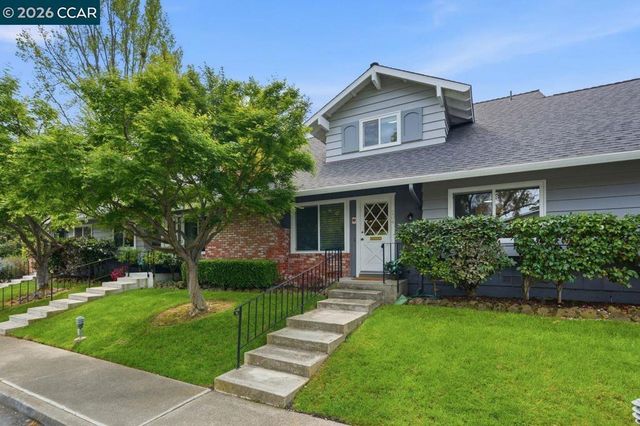 204 Miramonte Dr, Moraga, CA 94556