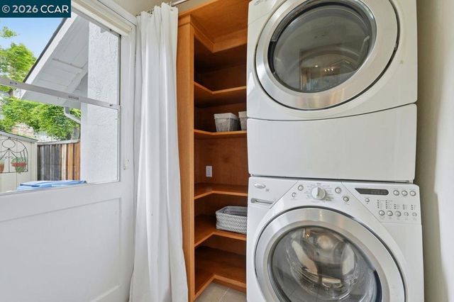 204 Miramonte Dr, Moraga, CA 94556