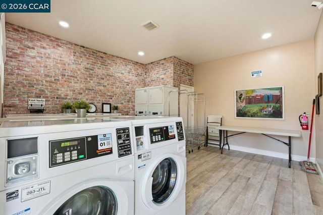 204 Miramonte Dr, Moraga, CA 94556