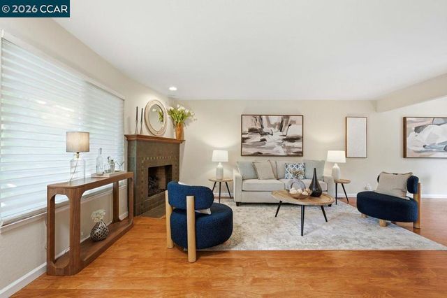 204 Miramonte Dr, Moraga, CA 94556