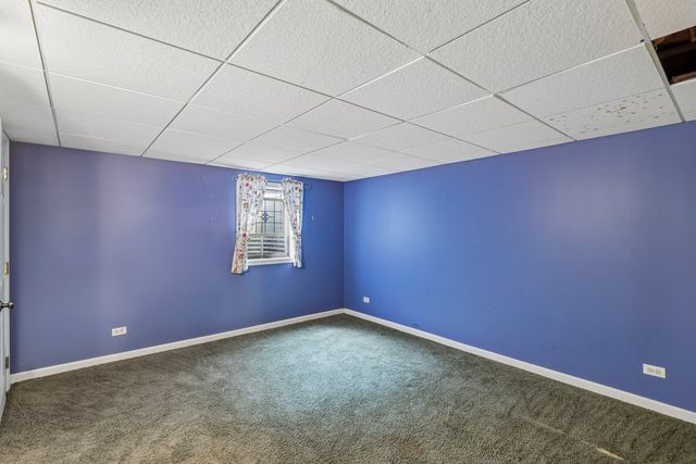 33584 N Almond Road, Grayslake, IL 60030