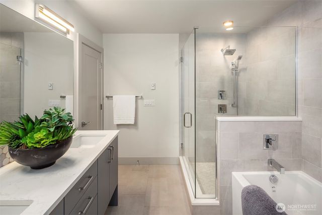 1516 Bigelow Avenue N, Seattle, WA 98109