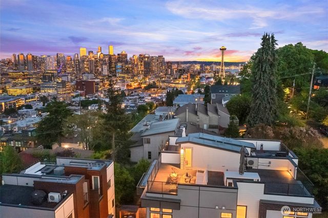 1516 Bigelow Avenue N, Seattle, WA 98109